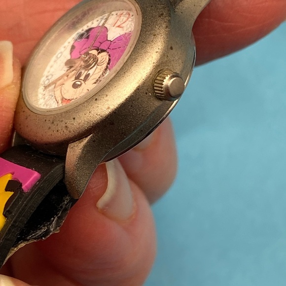 DISNEY Minnie Mouse Disney Store Ladies Girls Watch Pink Silicone Band - Picture 8 of 8